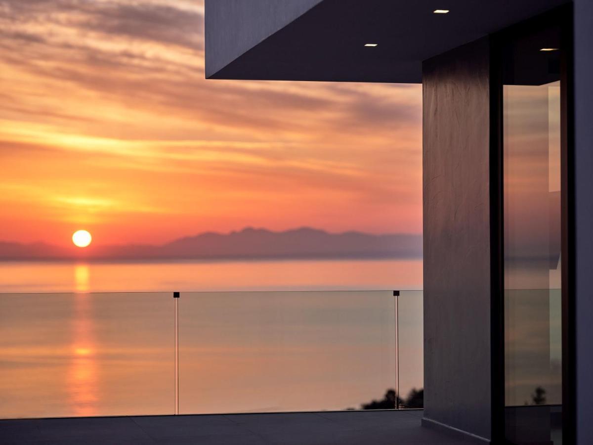 The Sall Villa - Private Pool And Breathtaking Views, By Zantewize Agios Nikolaos  Bagian luar foto
